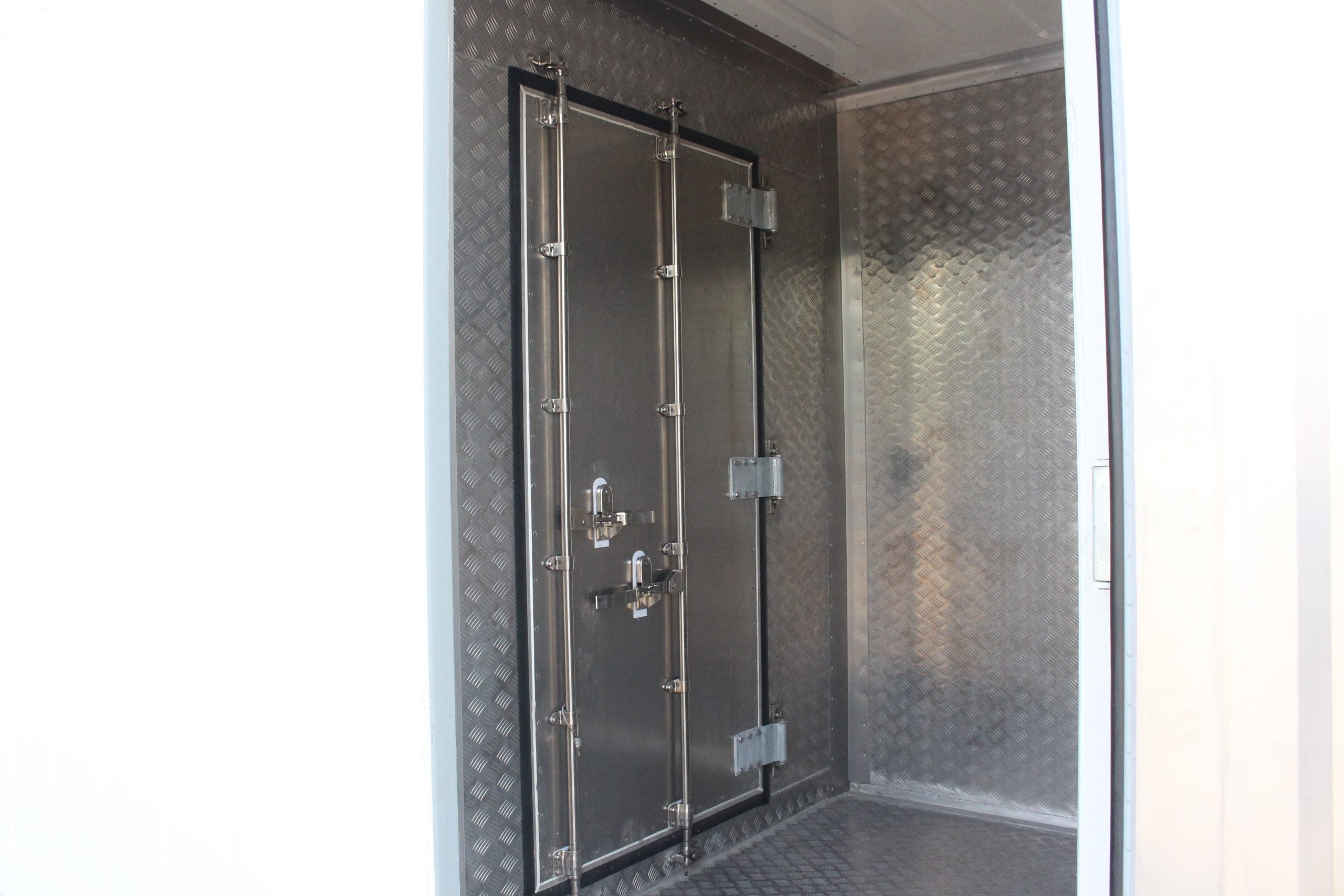 CONTENITORI SUPER REFRIGERATI DOPPIA ZONA 20' -60c