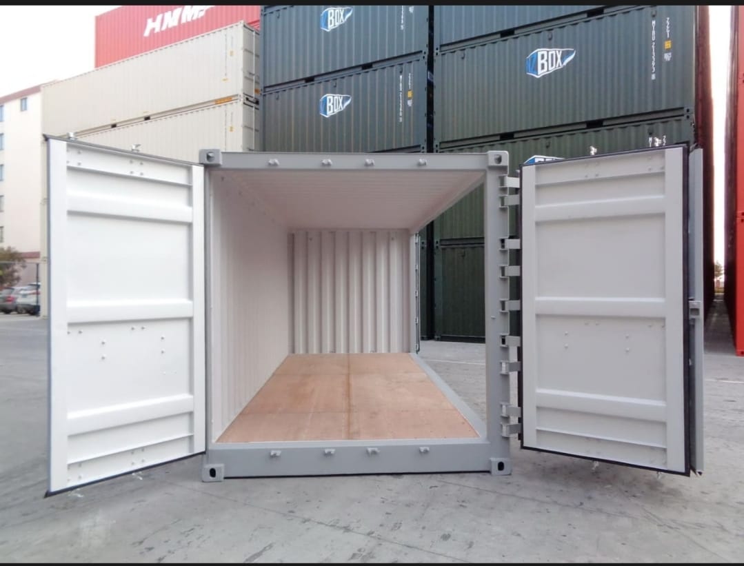 CONTAINER PER SPEDIZIONE CON LATO APERTO DA 20 PIEDI