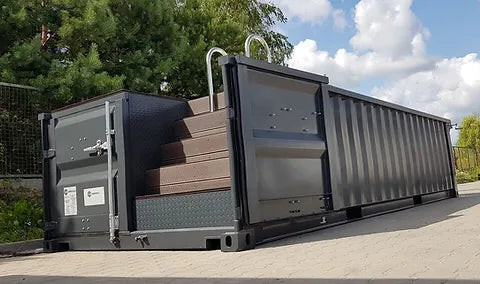 CONTAINER PER PISCINA CON GETTO D'ACQUA DA 40 PIEDI