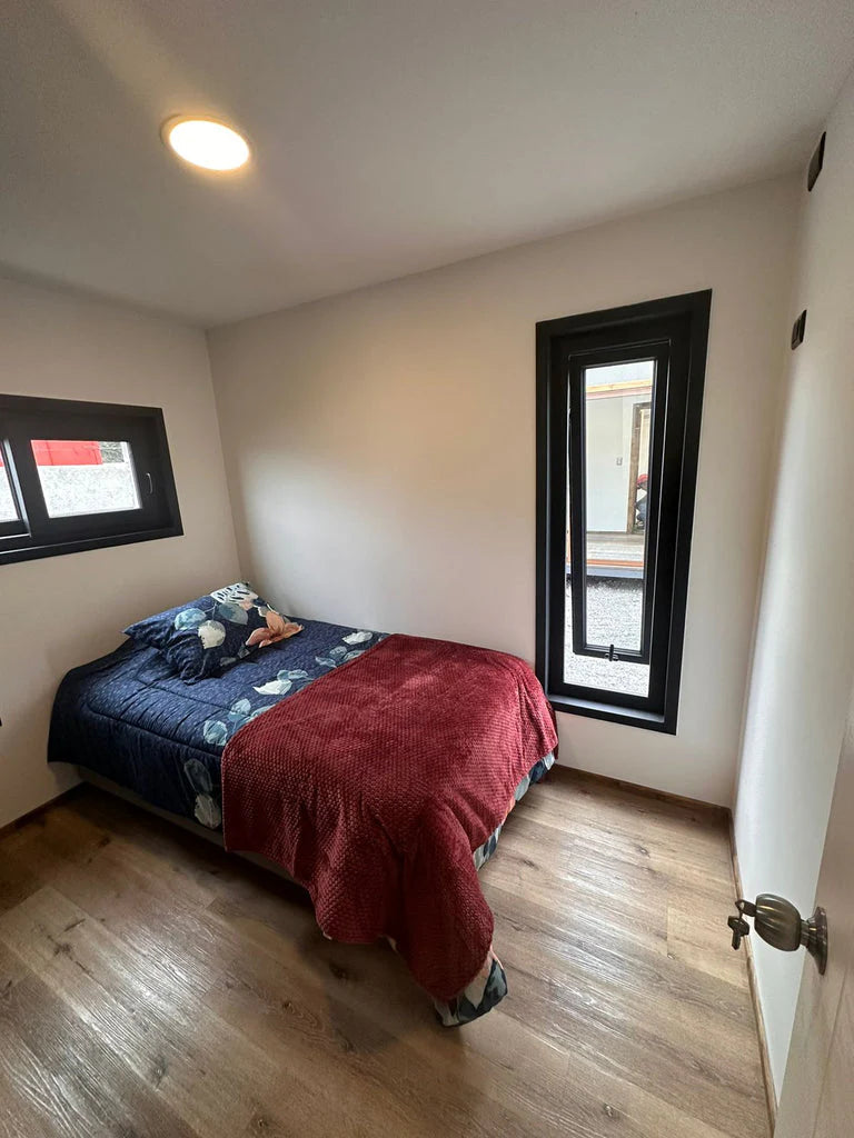 Surf Box 42m² (Rif:22700)